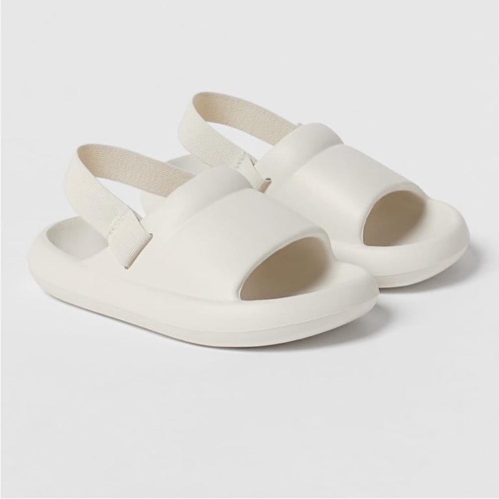 ZARA BABY/ MONOCHROMATIC RUBBERIZED SANDALS